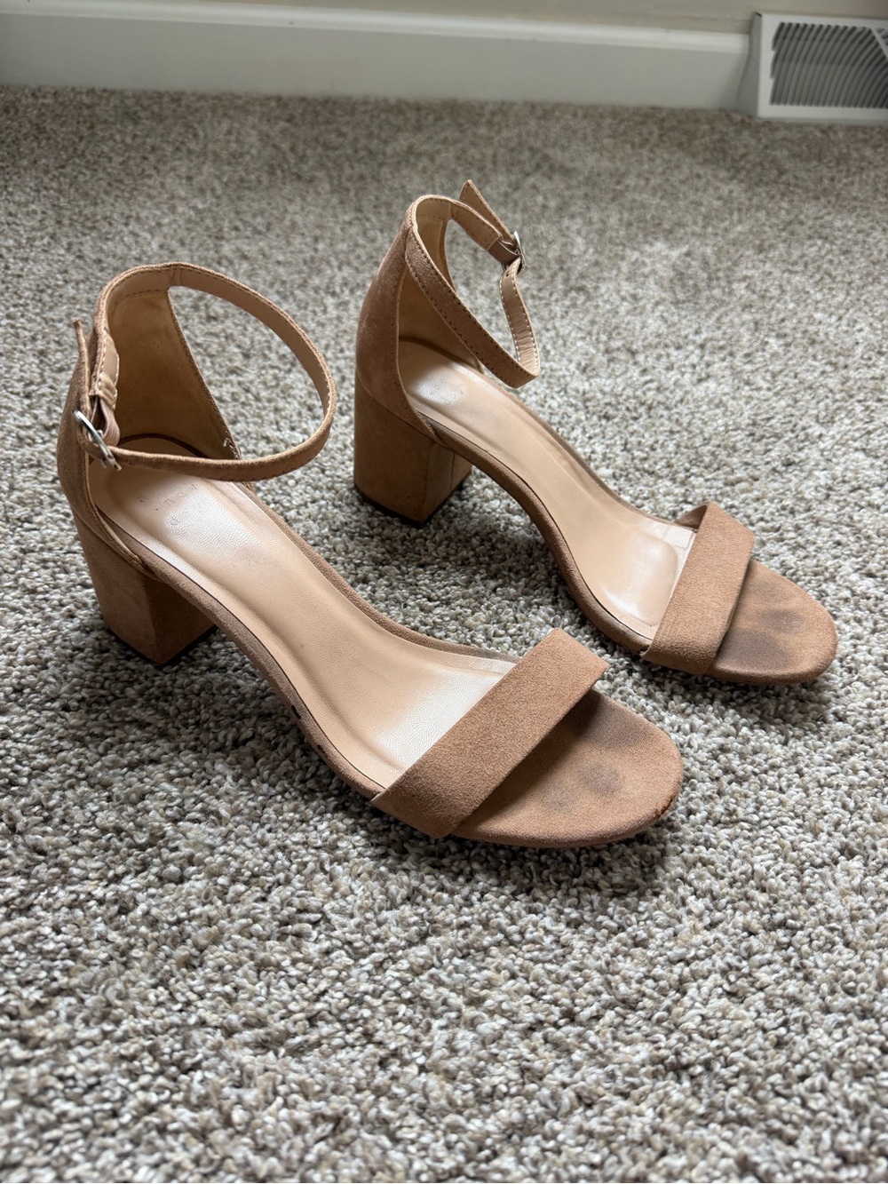 Women’s Tan Block Heel Sandals with Ankle Strap